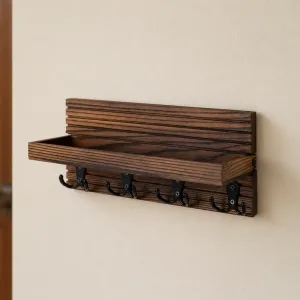 Houten wandgemonteerde sleutelhouder voor de hal